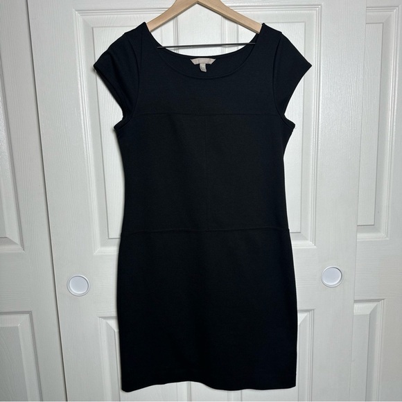 Banana Republic Medium Sheath Dress Knit Cap Sleeve Career Black Travel Office - Picture 1 of 11